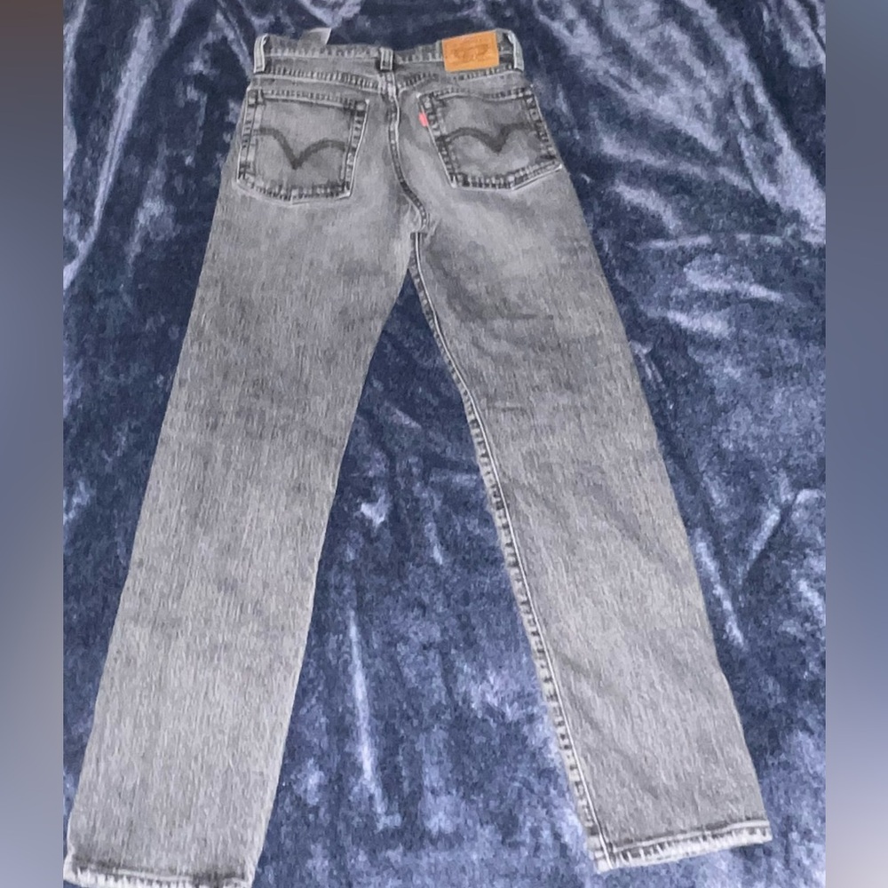 Gray Washed Levis Jeans - image 5